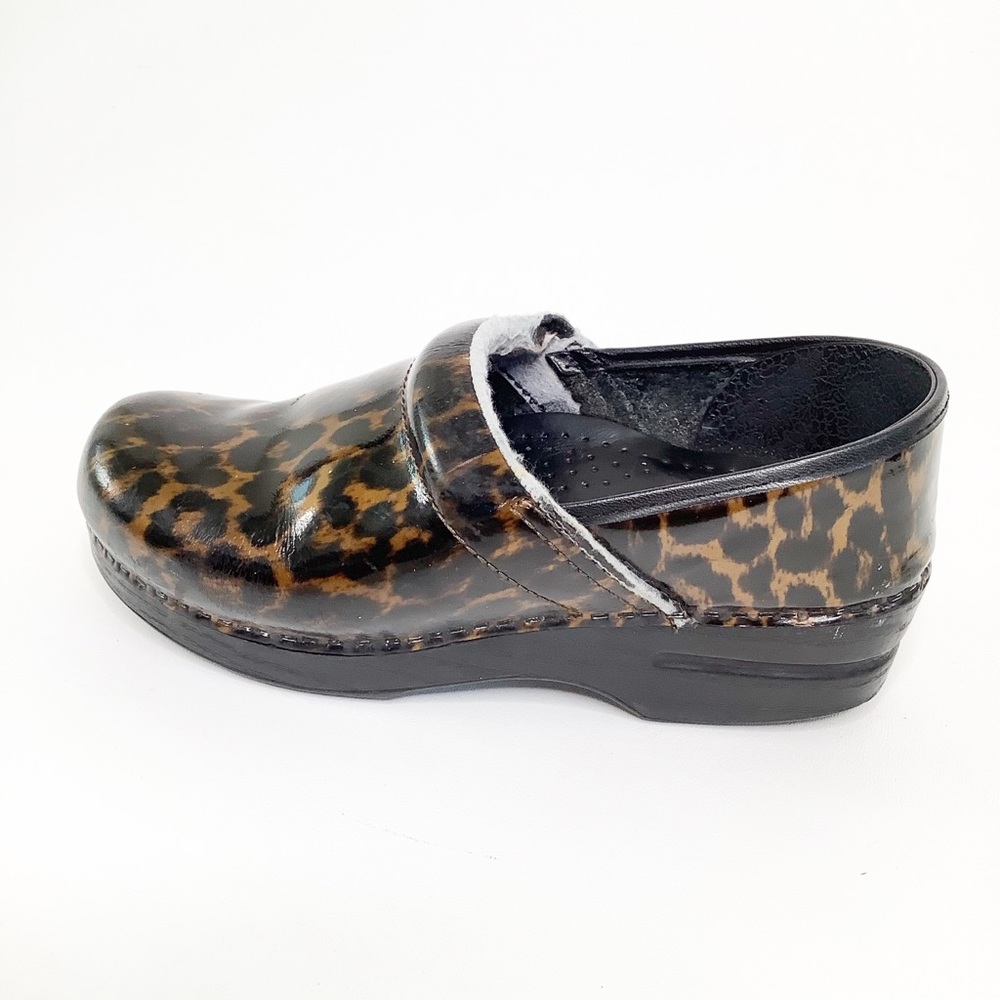Dansko Size 39 Comfort Shoe Slip On Clog - Picture 2 of 10